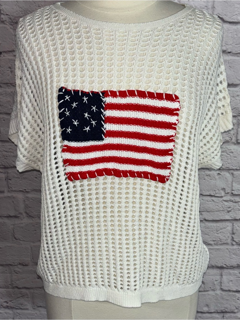 Zenana Boutique American Flag Open Weave Crochet Cap Sleeve Sweater Size M - Picture 2 of 10